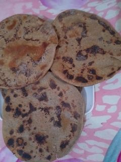 बाजरे की रोटी (Bajre ki roti recipe in Hindi) रेसिपी मुख्य फोटो