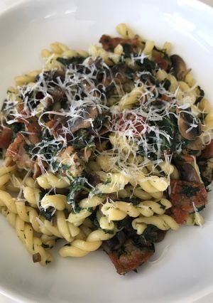 A picture of Pasta with Spinach, Bacon and Mushrooms.