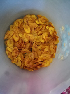 வாழைக்காய் சிப்ஸ்(valaikkai chips recipe in tamil) செய்முறை முக்கிய புகைப்படம்