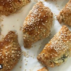 A picture of Greek style cheese puffs (kourou).