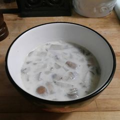 A picture of Easy mushroom soup.