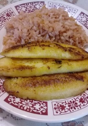 Una foto de Plátano macho frito 🍌🍌