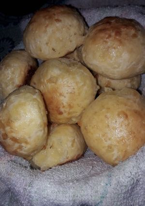 Una foto de Pancitos de queso sin levadura