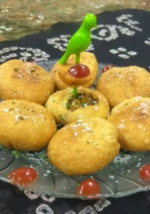 જોધપુર ફેમસ પ્યાજ કચોરી(payaz kachori in Gujarati) રેસીપી મુખ્ય ફોટો