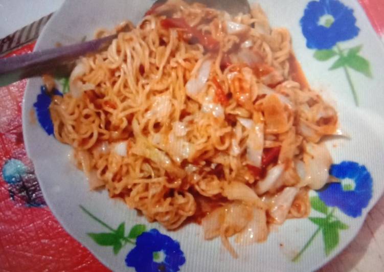 Mie seuhah menggelegar ala chef amatir