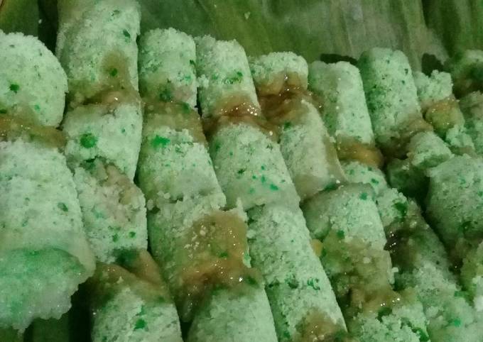 Putu bambu tanpa bambu😄 (pakai cetakan daun pisang)