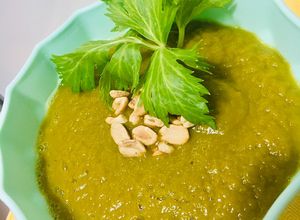 Una foto de SOPA CREMA DE APIO-PUERRO-CALABAZA 🎃Y ZANAHORIA 🥕
