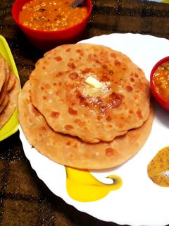 আলুর পরোটা (alur parota recipe in Bengali) রেসিপির প্রধান ছবি