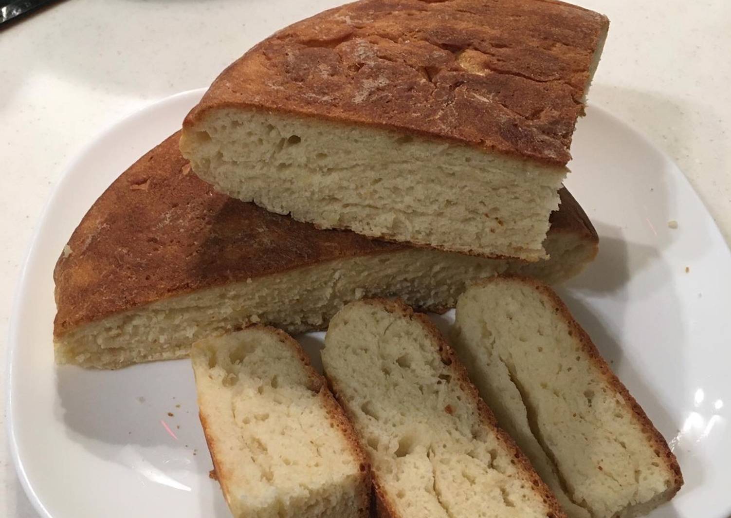 Белый хлеб на сковороде рецепт. Домашний хлеб на сковороде. Кабардинский хлеб на сковороде. Хлеб на сковороде без дрожжей быстро и вкусно. Поджаристый хлеб.