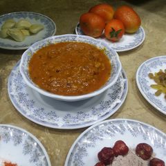 A picture of Timatar or kismish ki kahti meehti chatni 😋.