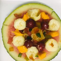A picture of Fruit pizza.