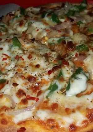 A picture of Cheese pizza.