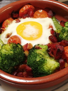 Una foto de Huevos al plato