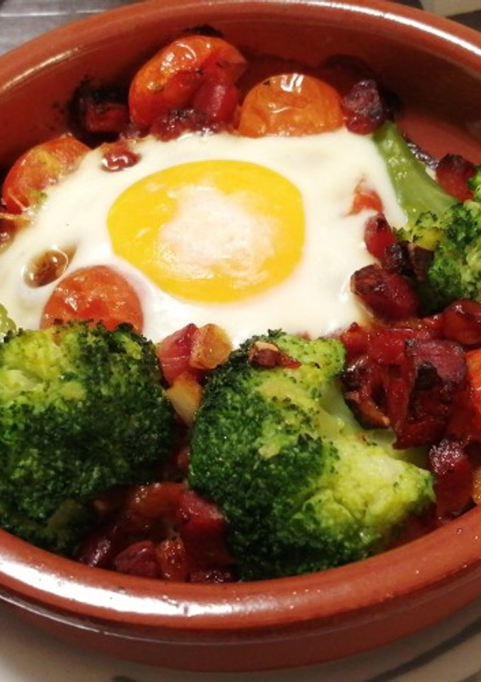 Una foto de Huevos al plato