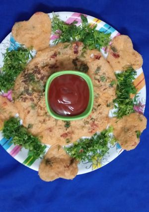 રવા વેજ. ચીલા (Rava Veg Chila Recipe in Gujarati) રેસીપી મુખ્ય ફોટો