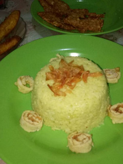 Foto resep Nasi Kuning Ricecooker