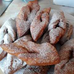 Una foto de ~ Calzones rotos 🥨🍊 ~