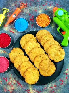 જીરા પૂરી (Jeera puri recipe in Gujarati) રેસીપી મુખ્ય ફોટો