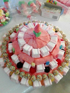 Una foto de 599. Tarta de chuches