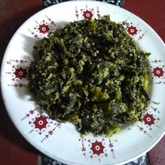 A picture of Frond fry (dhenki sak).