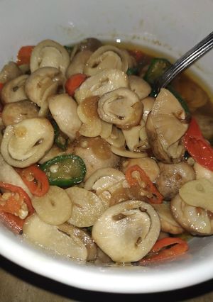 Foto resep Oseng jamur kancing mercon 🍄
