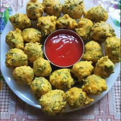 A picture of Methi na Gota.