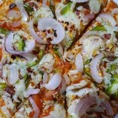 A picture of Vegetable pizza.