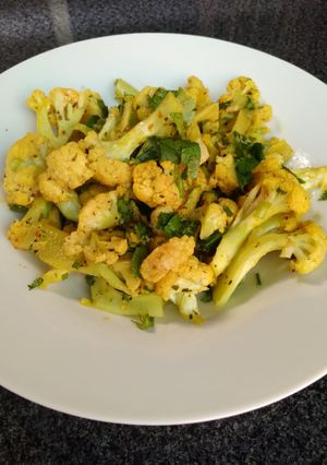 Una foto de Coliflor salteado