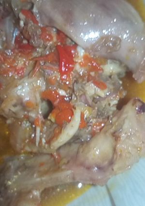 A picture of Chicken pepper soup.