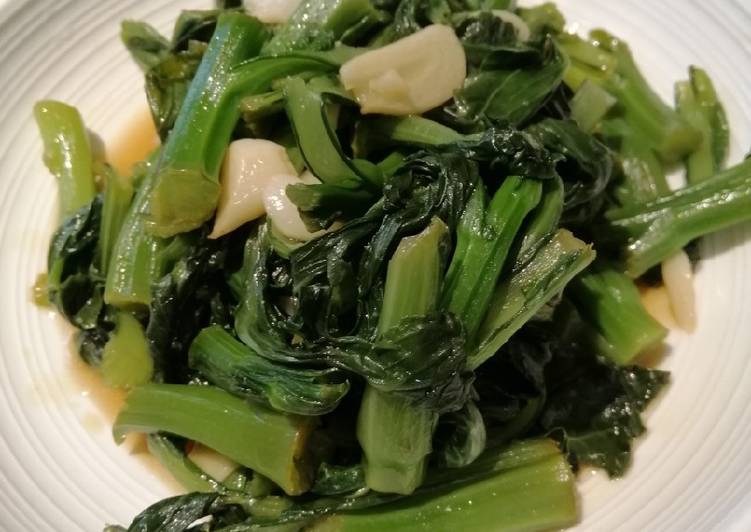 Step-by-Step Guide to Make Yummy Sauteed Choisam w/ Oyster Sauce