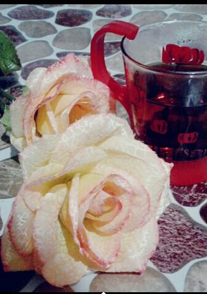 عکسی از دستور چای دارچینی و زعفرانی😍🌸
