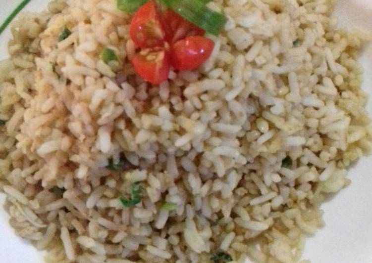 Langkah Mudah untuk Menyiapkan Nasi Goreng Korea yang Sempurna