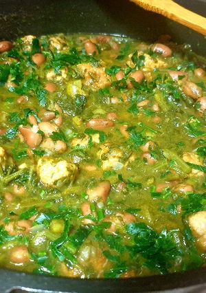 O poză a rețetei Senapo con fagioli e salsicce.