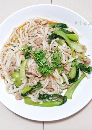 Hình của món Bánh canh xào sa tế.