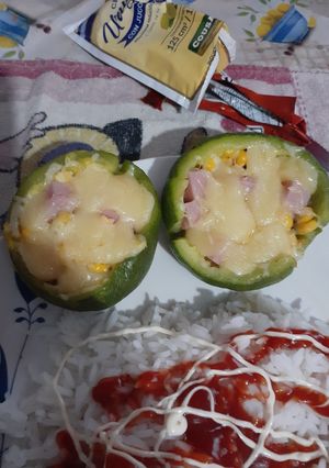 Una foto de Zapallitos rellenos de Jamón y Muzarella