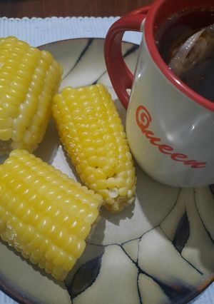 A picture of Boiled Maize and ginger tea.
