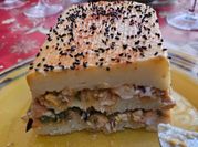 Una foto de pastel de gamba