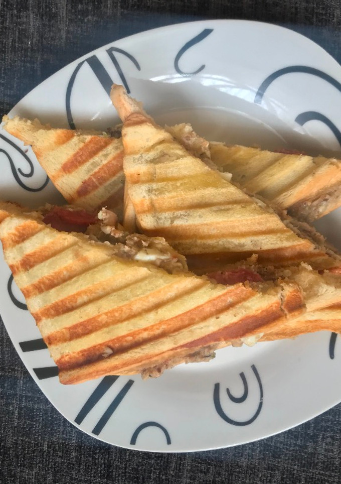 A picture of Grill toast Bread.