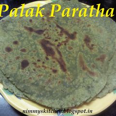 A picture of Palak Paratha.