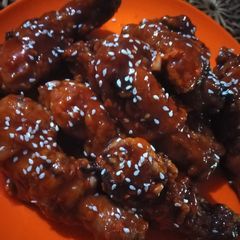 A picture of Korean Fried Chicken.