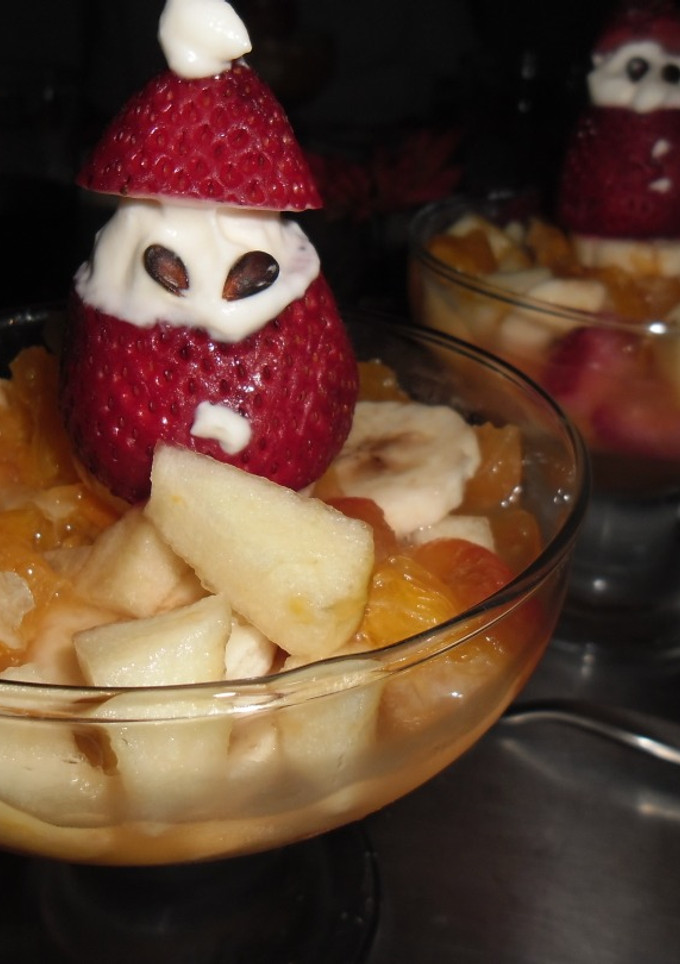 Una foto de Postre Navidad y Año Nuevo, Ensalada de Frutas Sorpresa