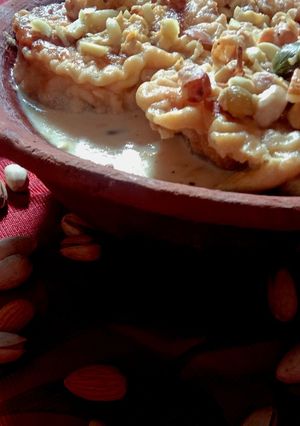 रबड़ी मालपुआ (Rabdi Malpua recipe in Hindi) रेसिपी मुख्य फोटो