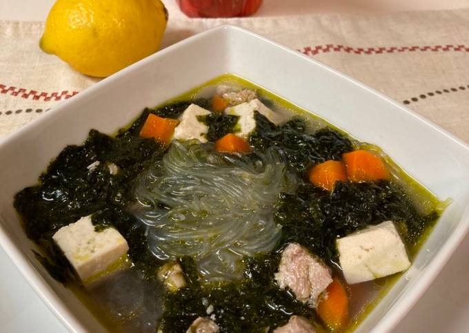 How to Prepare Favorite Seaweed Chicken Soup/Sop Ayam Rumput Laut