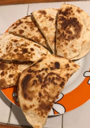 Una foto de Quesadillas de pollo... rapiditas Bimbo 🏃🏻♀️
