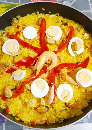 Una foto de Paella a mi manera