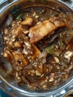 ग्रेवी चिल्ली पनीर (gravy chilli paneer recipe in Hindi) रेसिपी मुख्य फोटो