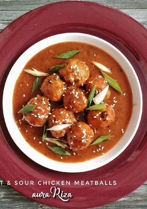 Foto resep Sweet & sour chicken meatballs bola2 daging ayam asam manis
