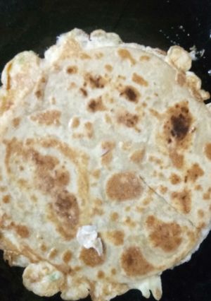 A picture of Egg paratha.