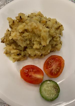 સાદી ખીચડી (Simple Khichdi Recipe In Gujarati) રેસીપી મુખ્ય ફોટો