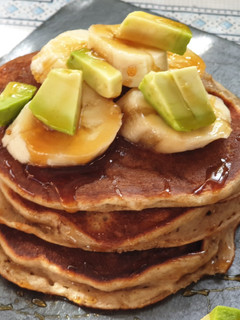 Una foto de Pancakes de Aguacate y plátano🥑🍌